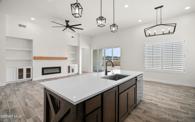 321 EMERALD SPACE Place, El Paso, TX 79928, 4 Bedrooms Bedrooms, ,3 BathroomsBathrooms,Residential,For Sale,321 EMERALD SPACE Place,924437