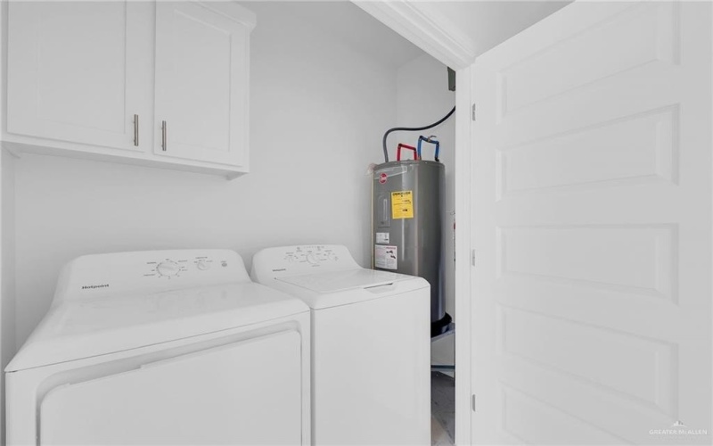 2000 E 1st Street #1, Mission, TX 78572, 3 Bedrooms Bedrooms, ,2 BathroomsBathrooms,Residential Lease,For Rent,2000 E 1st Street,473251