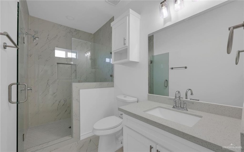 2000 E 1st Street #1, Mission, TX 78572, 3 Bedrooms Bedrooms, ,2 BathroomsBathrooms,Residential Lease,For Rent,2000 E 1st Street,473251