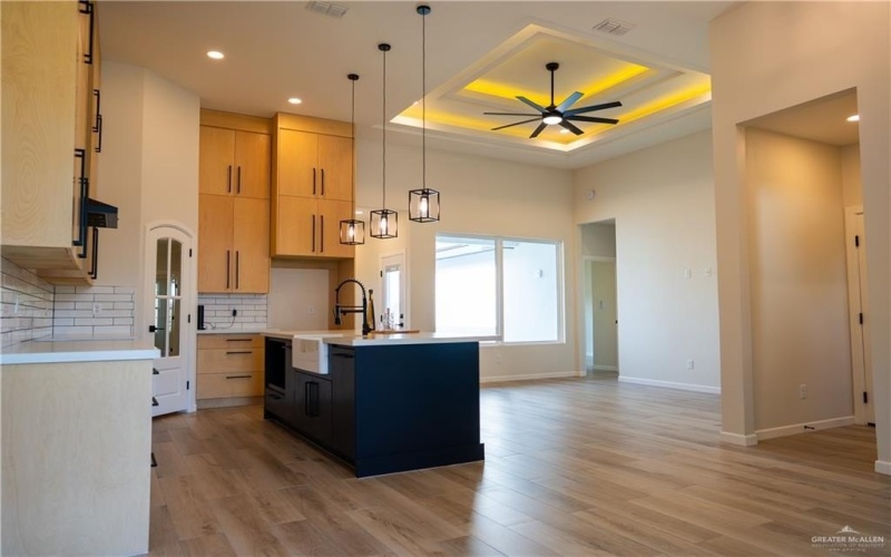 800 W Ruisenor Avenue, Pharr, TX 78577, 3 Bedrooms Bedrooms, ,2 BathroomsBathrooms,Residential,For Sale,800 W Ruisenor Avenue,473394