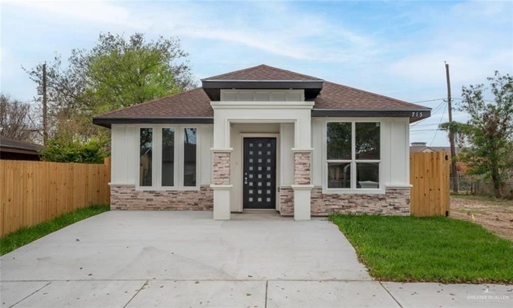 715 N Esperanza Street, Pharr, TX 78577, 3 Bedrooms Bedrooms, ,2 BathroomsBathrooms,Residential,For Sale,715 N Esperanza Street,473450