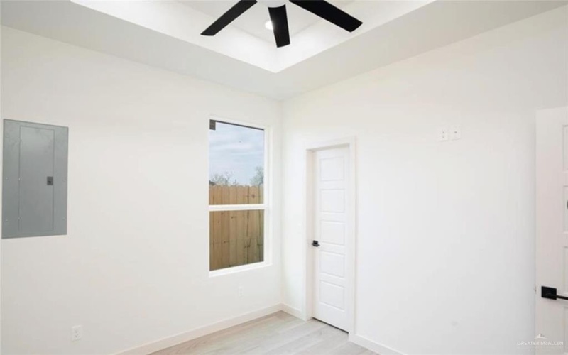 715 N Esperanza Street, Pharr, TX 78577, 3 Bedrooms Bedrooms, ,2 BathroomsBathrooms,Residential,For Sale,715 N Esperanza Street,473450