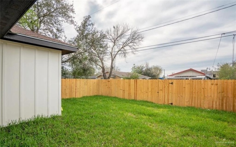 715 N Esperanza Street, Pharr, TX 78577, 3 Bedrooms Bedrooms, ,2 BathroomsBathrooms,Residential,For Sale,715 N Esperanza Street,473450