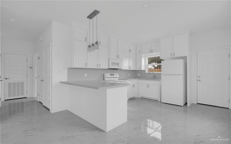 2000 E 1st Street #2, Mission, TX 78572, 2 Bedrooms Bedrooms, ,2 BathroomsBathrooms,Residential Lease,For Rent,2000 E 1st Street,473495