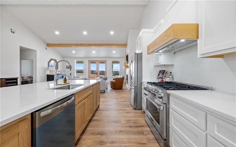 2300 Farm To Market 2095 Farm to Market Road, Cameron, TX 76520, 4 Bedrooms Bedrooms, ,3 BathroomsBathrooms,Residential,For Sale,2300 Farm To Market 2095 Farm to Market Road,25003833