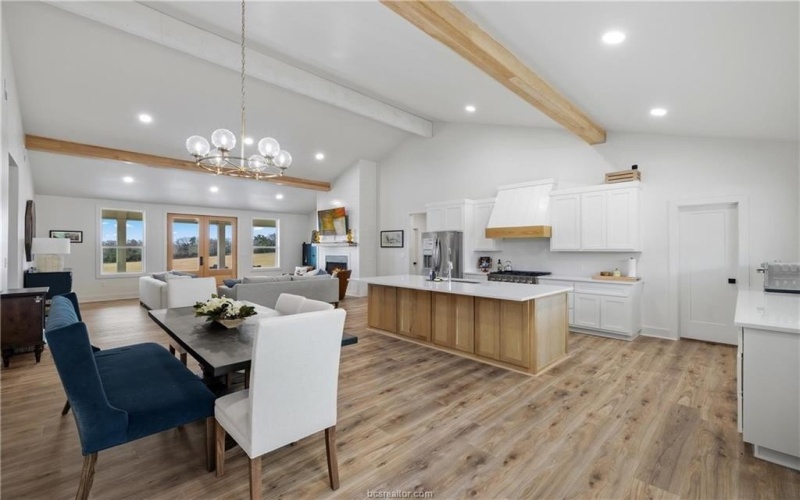 2300 Farm To Market 2095 Farm to Market Road, Cameron, TX 76520, 4 Bedrooms Bedrooms, ,3 BathroomsBathrooms,Residential,For Sale,2300 Farm To Market 2095 Farm to Market Road,25003833