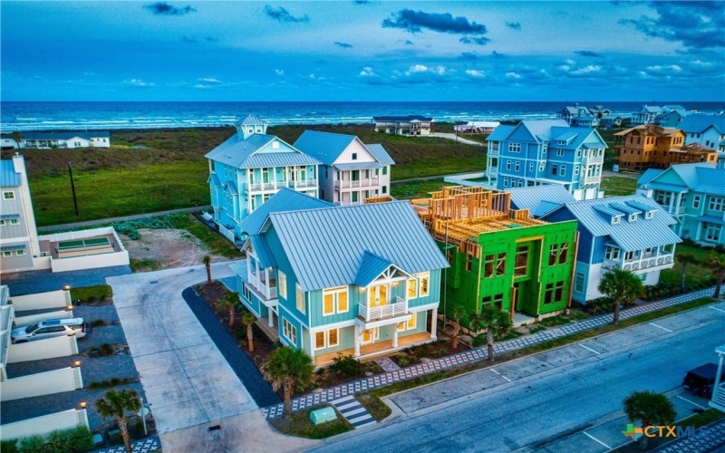 506 Sunrise Ave, Port Aransas, TX 78373, 5 Bedrooms Bedrooms, ,6 BathroomsBathrooms,Residential,For Sale,506 Sunrise Ave,581549