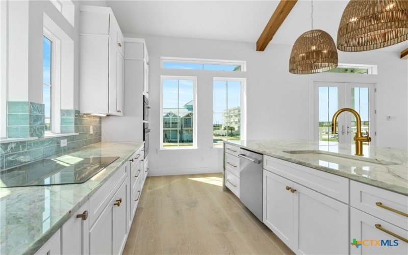 506 Sunrise Ave, Port Aransas, TX 78373, 5 Bedrooms Bedrooms, ,6 BathroomsBathrooms,Residential,For Sale,506 Sunrise Ave,581549