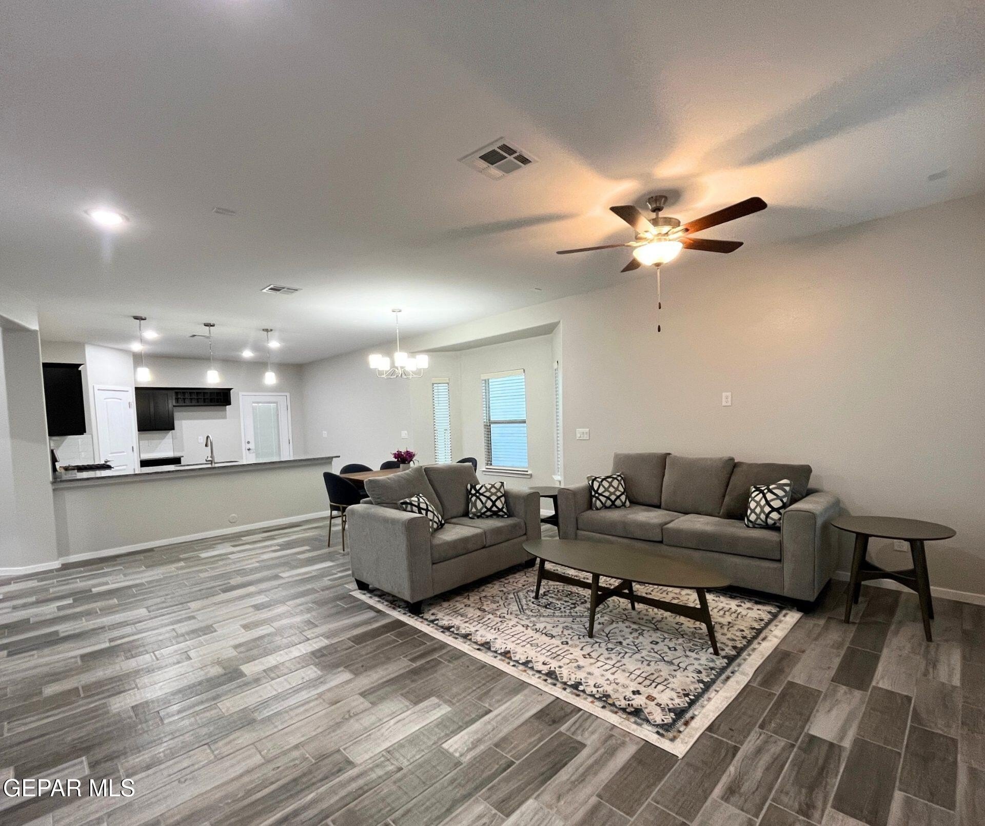 3804 Course, El Paso, TX 79938, 4 Habitaciones Habitaciones , ,2 BañosBaños,Residential,En Venta,3804 Course,924455