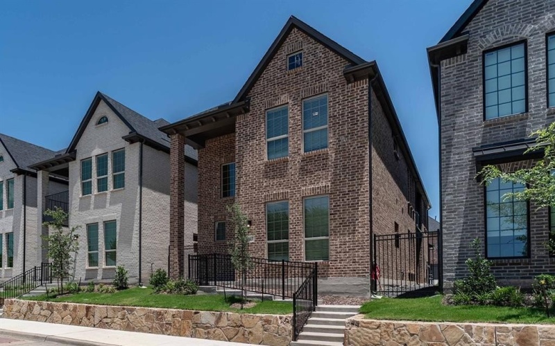 6517 Millie Way, McKinney, TX 75070, 3 Bedrooms Bedrooms, ,3 BathroomsBathrooms,Residential,For Sale,6517 Millie Way,20586352
