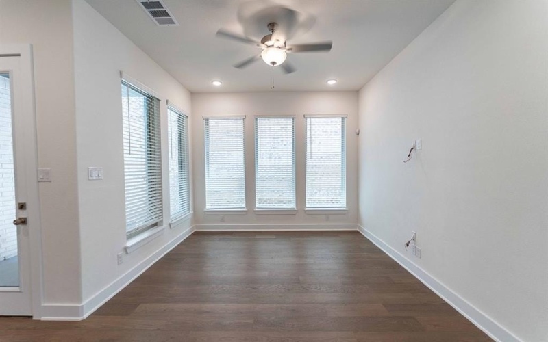 6513 Millie Way, McKinney, TX 75070, 3 Bedrooms Bedrooms, ,3 BathroomsBathrooms,Residential,For Sale,6513 Millie Way,20623088