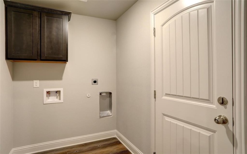 611 Nolan Drive, Sherman, TX 75092, 3 Bedrooms Bedrooms, ,2 BathroomsBathrooms,Residential Lease,For Rent,611 Nolan Drive,20946595