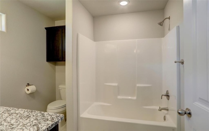 611 Nolan Drive, Sherman, TX 75092, 3 Bedrooms Bedrooms, ,2 BathroomsBathrooms,Residential Lease,For Rent,611 Nolan Drive,20946595