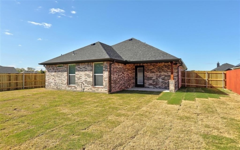 611 Nolan Drive, Sherman, TX 75092, 3 Bedrooms Bedrooms, ,2 BathroomsBathrooms,Residential Lease,For Rent,611 Nolan Drive,20946595