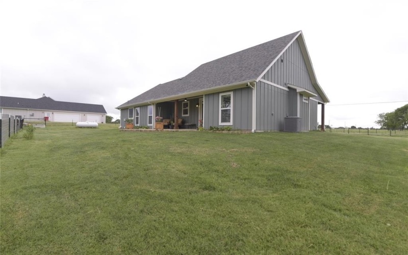 507 Wortham Road, Whitewright, TX 75491, 3 Bedrooms Bedrooms, ,2 BathroomsBathrooms,Residential,For Sale,507 Wortham Road,20954725