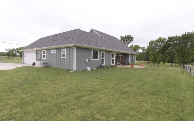 507 Wortham Road, Whitewright, TX 75491, 3 Bedrooms Bedrooms, ,2 BathroomsBathrooms,Residential,For Sale,507 Wortham Road,20954725
