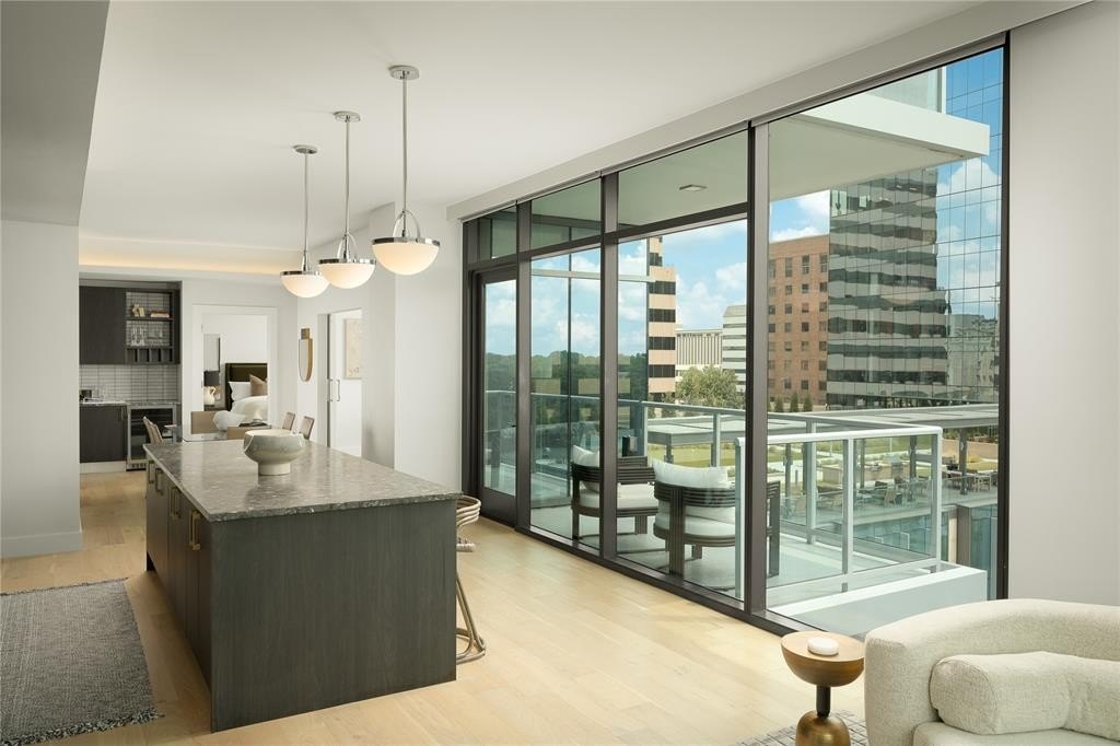 8119 Douglas Avenue #610, Dallas, TX 75225, 2 Habitaciones Habitaciones , ,2 BañosBaños,Residential Lease,En Alquiler,8119 Douglas Avenue,20957459