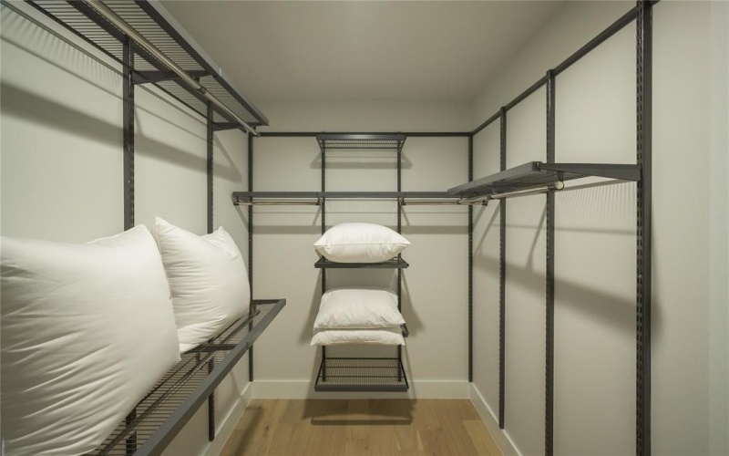 8119 Douglas Avenue #610, Dallas, TX 75225, 2 Habitaciones Habitaciones , ,2 BañosBaños,Residential Lease,En Alquiler,8119 Douglas Avenue,20957459