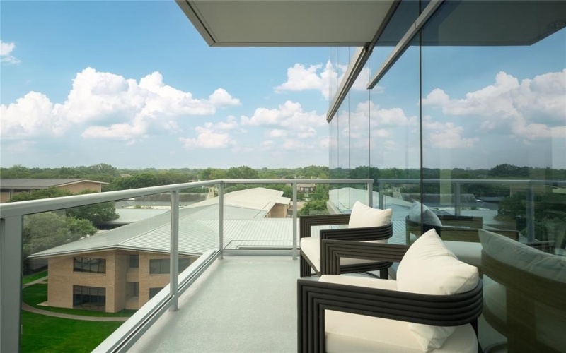 8119 Douglas Avenue #610, Dallas, TX 75225, 2 Habitaciones Habitaciones , ,2 BañosBaños,Residential Lease,En Alquiler,8119 Douglas Avenue,20957459