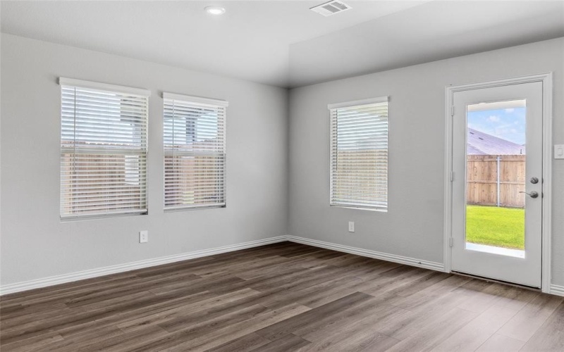 250 Sugarlands Drive, Greenville, TX 75402, 3 Habitaciones Habitaciones , ,2 BañosBaños,Residential,En Venta,250 Sugarlands Drive,20958008