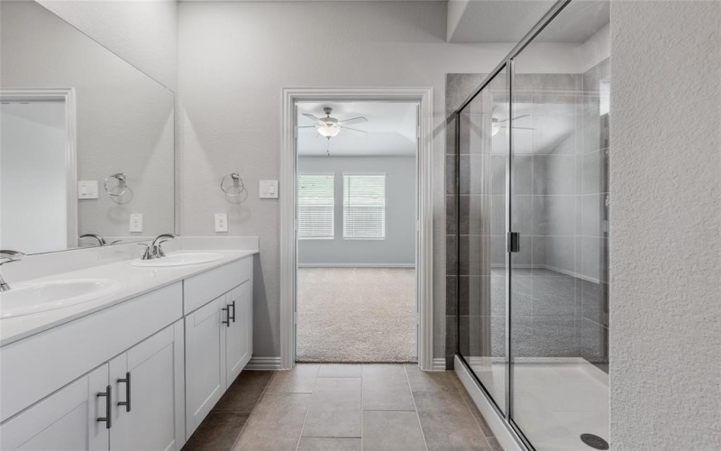 250 Sugarlands Drive, Greenville, TX 75402, 3 Habitaciones Habitaciones , ,2 BañosBaños,Residential,En Venta,250 Sugarlands Drive,20958008