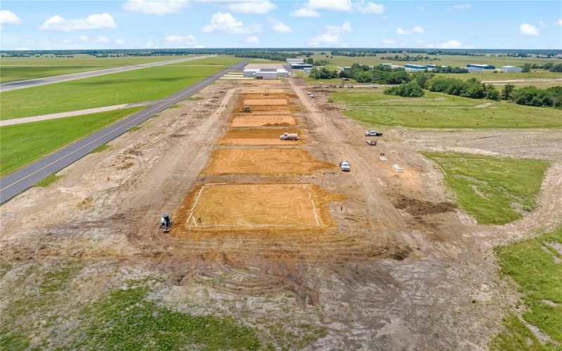 6700 Collier Drive #Hangar 4, Paris, TX 75462, ,Commercial Sale,En Venta,6700 Collier Drive,20962309