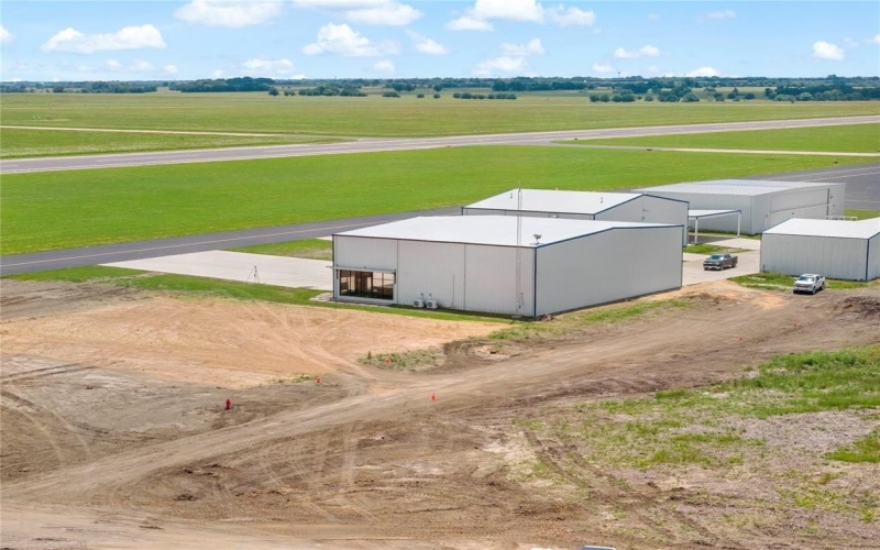 6700 Collier Drive #Hangar 4, Paris, TX 75462, ,Commercial Sale,En Venta,6700 Collier Drive,20962309