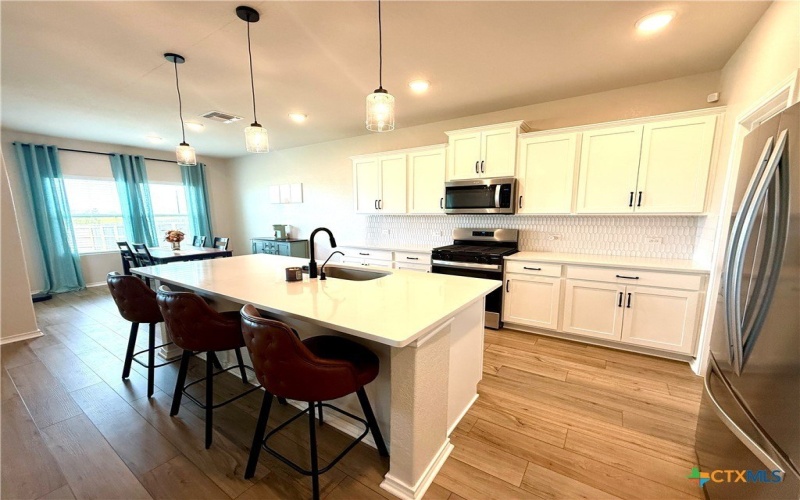 118 Beveridge Road, Seguin, TX 78155, 4 Bedrooms Bedrooms, ,3 BathroomsBathrooms,Residential Lease,For Rent,118 Beveridge Road,583082