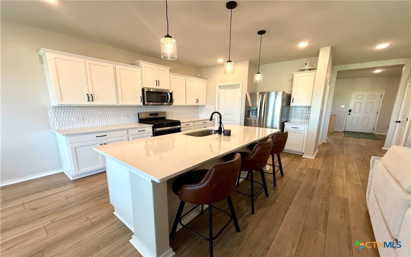 118 Beveridge Road, Seguin, TX 78155, 4 Bedrooms Bedrooms, ,3 BathroomsBathrooms,Residential Lease,For Rent,118 Beveridge Road,583082
