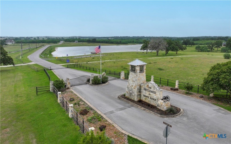 10 Patriot Circle, Luling, TX 78648, 3 Habitaciones Habitaciones , ,2 BañosBaños,Residential,En Venta,10 Patriot Circle,583120