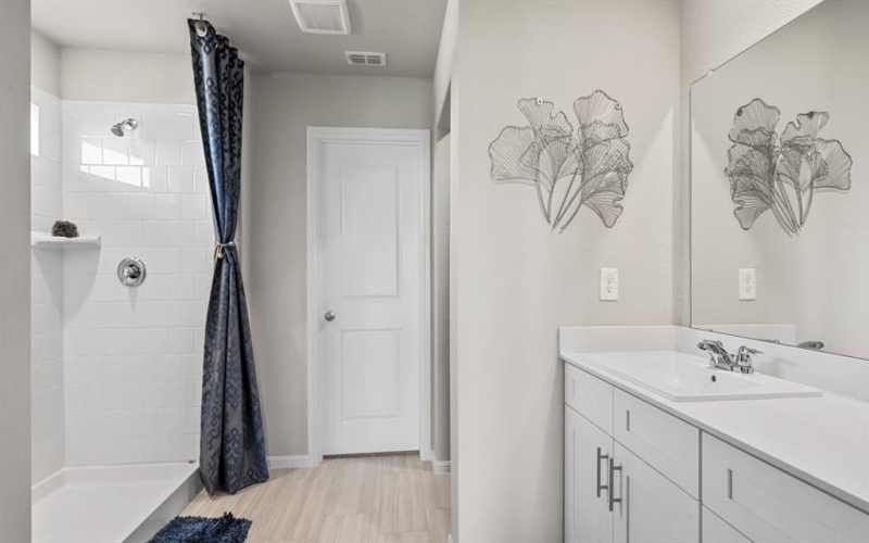 10605 DRIPPING CREEK Lane, Fort Worth, TX 76036, 4 Bedrooms Bedrooms, ,2 BathroomsBathrooms,Residential,For Sale,10605 DRIPPING CREEK Lane,20963935