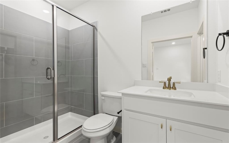 15668 Gladeside Avenue, Frisco, TX 75033, 4 Bedrooms Bedrooms, ,3 BathroomsBathrooms,Residential Lease,For Rent,15668 Gladeside Avenue,20965877