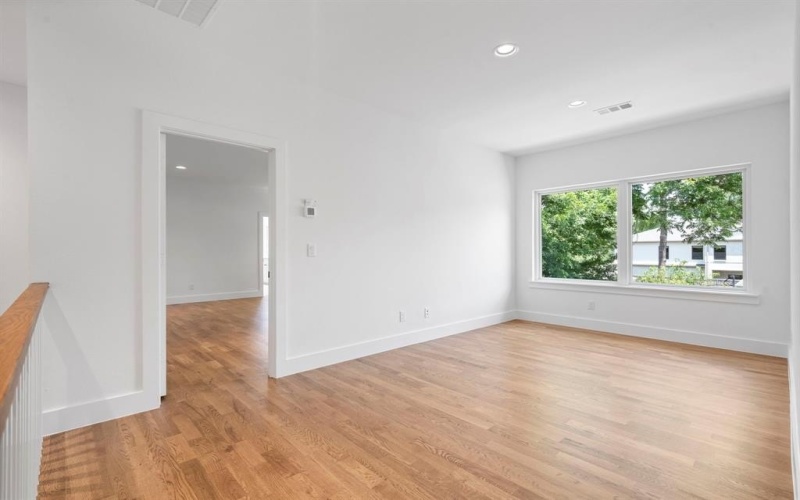 5539 Longview, Dallas, TX 75206, 3 Bedrooms Bedrooms, ,3 BathroomsBathrooms,Residential Lease,For Rent,5539 Longview,20965882
