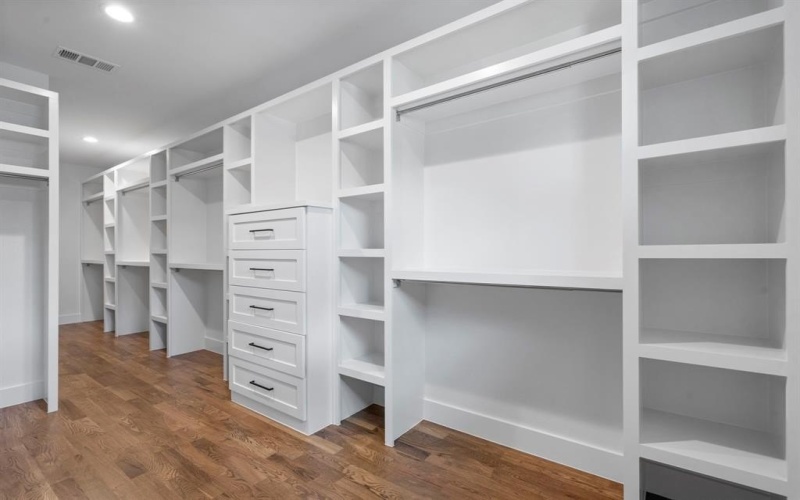 5539 Longview, Dallas, TX 75206, 3 Bedrooms Bedrooms, ,3 BathroomsBathrooms,Residential Lease,For Rent,5539 Longview,20965882