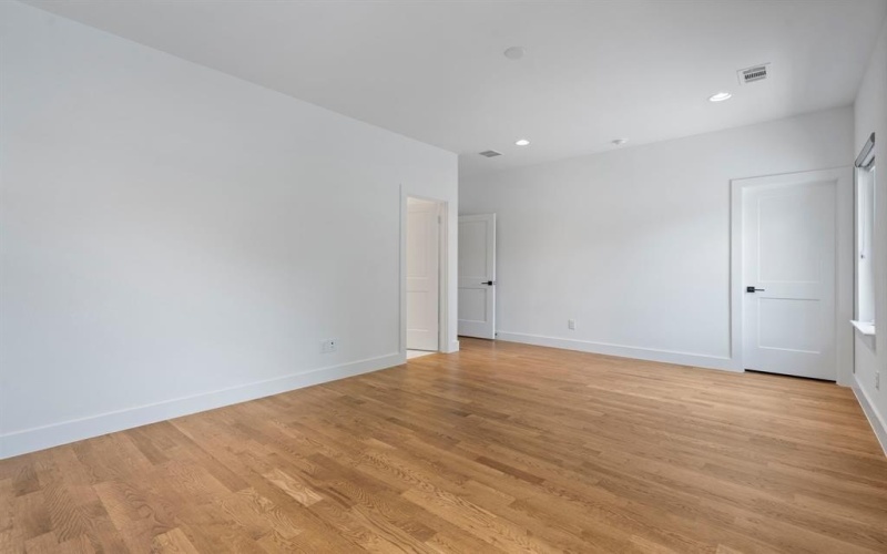 5539 Longview, Dallas, TX 75206, 3 Bedrooms Bedrooms, ,3 BathroomsBathrooms,Residential Lease,For Rent,5539 Longview,20965882