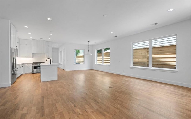 5539 Longview, Dallas, TX 75206, 3 Bedrooms Bedrooms, ,3 BathroomsBathrooms,Residential Lease,For Rent,5539 Longview,20965882
