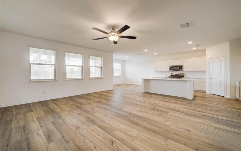 14837 Lone Rock Lane, Fort Worth, TX 76052, 4 Habitaciones Habitaciones , ,2 BañosBaños,Residential Lease,En Alquiler,14837 Lone Rock Lane,20965942
