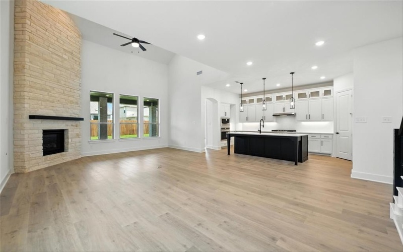 737 Purple Dome Drive, Fort Worth, TX 76247, 4 Habitaciones Habitaciones , ,5 BañosBaños,Residential,En Venta,737 Purple Dome Drive,20966105