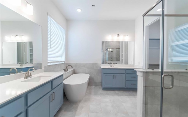 211 Condor Court, Heath, TX 75126, 5 Habitaciones Habitaciones , ,5 BañosBaños,Residential,En Venta,211 Condor Court,20966291