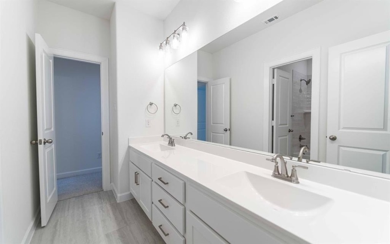 211 Condor Court, Heath, TX 75126, 5 Habitaciones Habitaciones , ,5 BañosBaños,Residential,En Venta,211 Condor Court,20966291