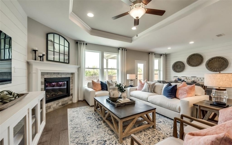 14514 Lovelace Street, Pilot Point, TX 75009, 5 Bedrooms Bedrooms, ,5 BathroomsBathrooms,Residential,For Sale,14514 Lovelace Street,20966330
