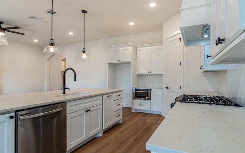 1418 Morris Crossing, Heath, TX 75126, 4 Bedrooms Bedrooms, ,2 BathroomsBathrooms,Residential,For Sale,1418 Morris Crossing,20966333