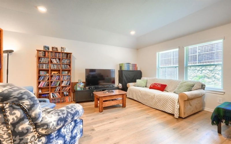 11145 E Chase Lane, Providence Village, TX 76227, 3 Bedrooms Bedrooms, ,2 BathroomsBathrooms,Residential,For Sale,11145 E Chase Lane,20966382
