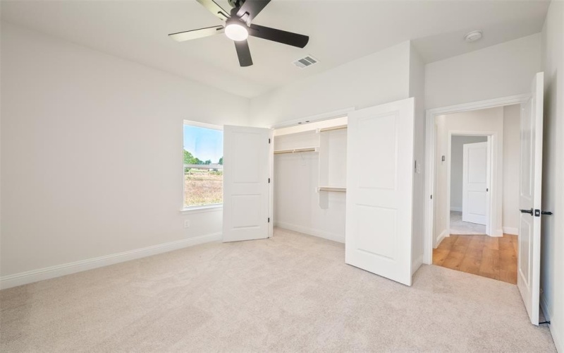 1020 Don Eve Court, Azle, TX 76020, 4 Bedrooms Bedrooms, ,2 BathroomsBathrooms,Residential,For Sale,1020 Don Eve Court,20966502