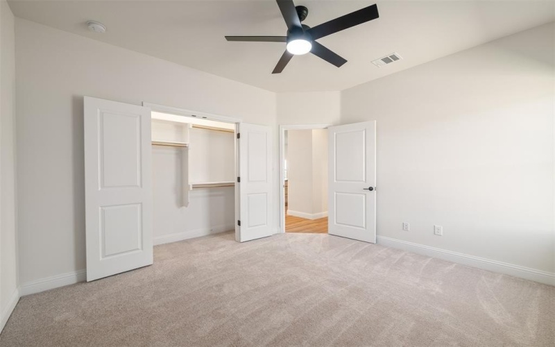 1020 Don Eve Court, Azle, TX 76020, 4 Bedrooms Bedrooms, ,2 BathroomsBathrooms,Residential,For Sale,1020 Don Eve Court,20966502