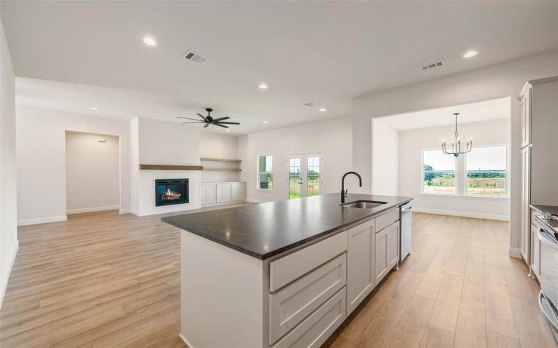1020 Don Eve Court, Azle, TX 76020, 4 Bedrooms Bedrooms, ,2 BathroomsBathrooms,Residential,For Sale,1020 Don Eve Court,20966502
