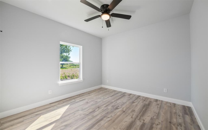 1009 Don Eve Court, Azle, TX 76020, 4 Bedrooms Bedrooms, ,2 BathroomsBathrooms,Residential,For Sale,1009 Don Eve Court,20966515