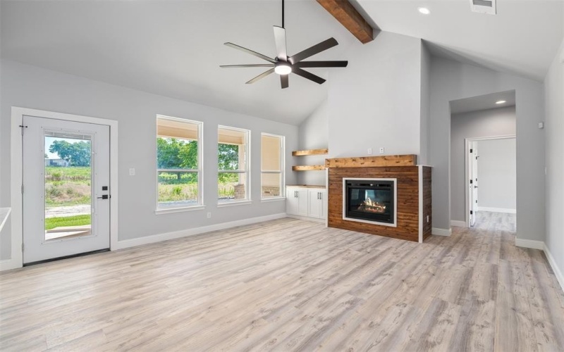 1009 Don Eve Court, Azle, TX 76020, 4 Bedrooms Bedrooms, ,2 BathroomsBathrooms,Residential,For Sale,1009 Don Eve Court,20966515