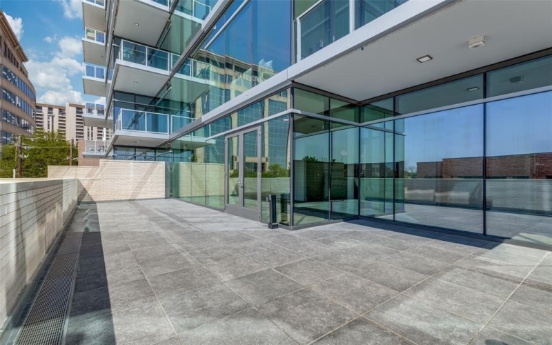 8119 Douglas Avenue #206, Dallas, TX 75225, 2 Bedrooms Bedrooms, ,2 BathroomsBathrooms,Residential Lease,For Rent,8119 Douglas Avenue,20966627