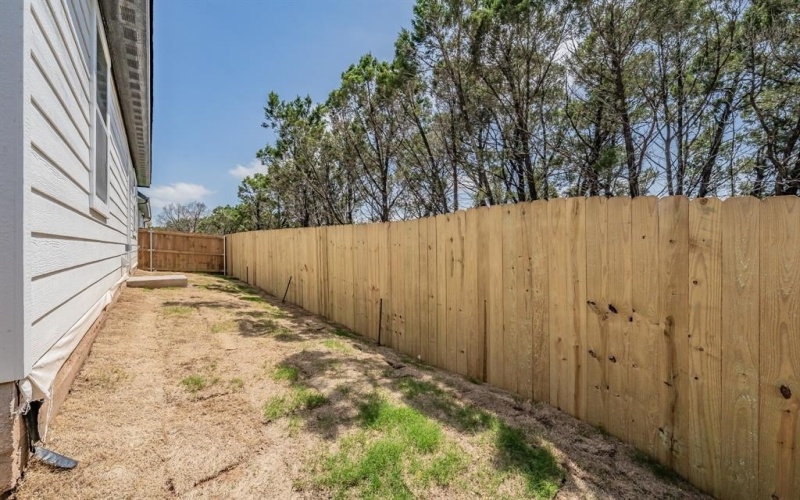 5622 Barkridge Drive, Granbury, TX 76048, 3 Bedrooms Bedrooms, ,2 BathroomsBathrooms,Residential,For Sale,5622 Barkridge Drive,20966688